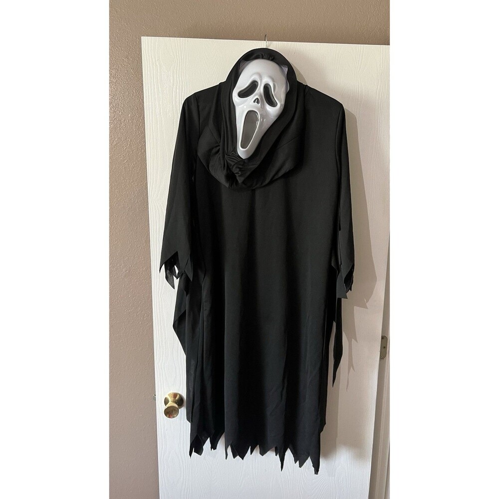 Ghost Face Costume- Includes Black Robe & Mask, One Size HALLOWEEN